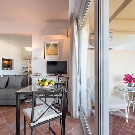 Estudio Del Este * Marbella